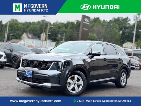 Used 2024 Kia Sorento LX FWD image 1