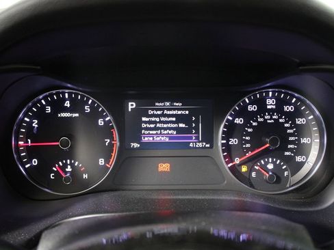 Used 2024 Kia Forte LXS image 14