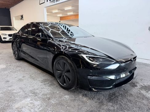 Used 2022 Tesla Model S Plaid AWD/4WD image 2