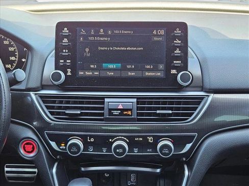 Used 2018 Honda Accord Sport image 11