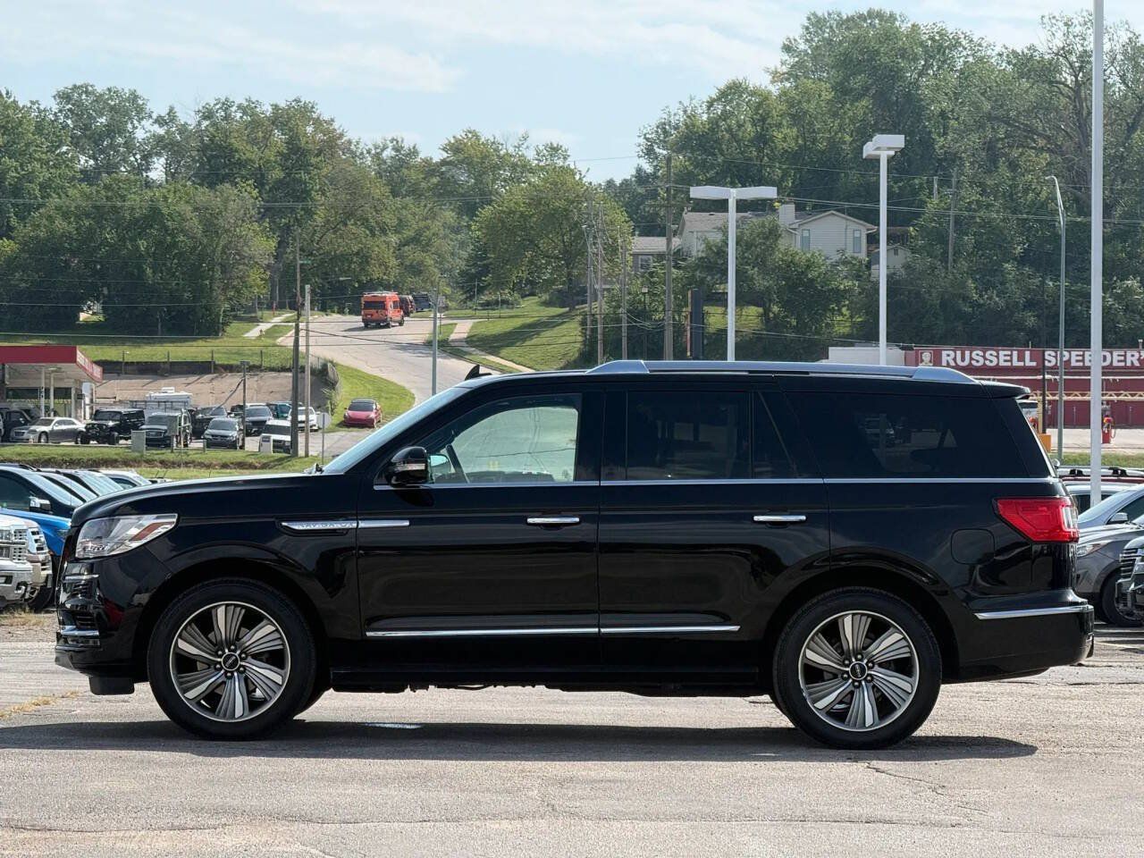 Used 2018 Lincoln Navigator Reserve AWD/4WD image 6