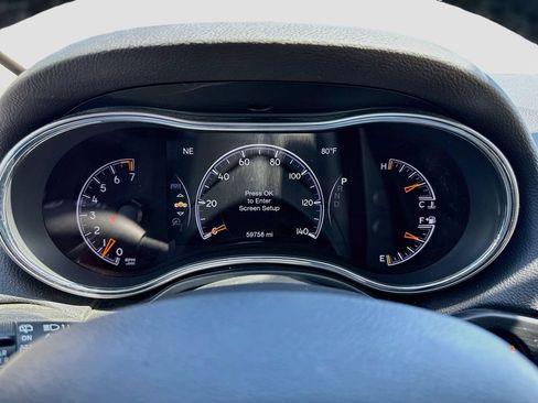 Used 2020 Jeep Grand Cherokee Limited AWD/4WD image 12