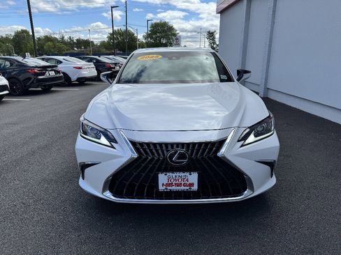 Used 2025 Lexus ES 350 w/ Premium Package FWD image 3