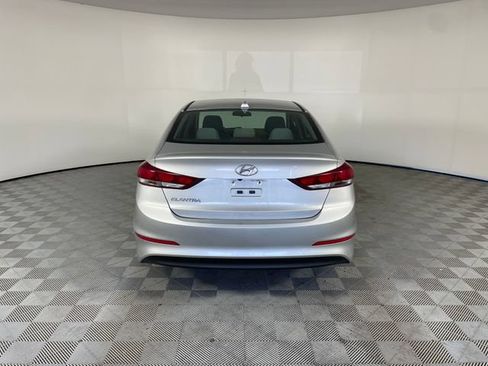 Used 2018 Hyundai Elantra SEL FWD image 21