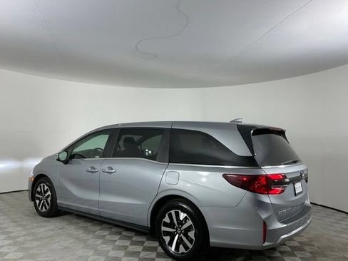 Used 2025 Honda Odyssey EX-L image 8
