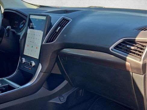 Used 2024 Ford Edge SEL w/ Convenience Package image 19