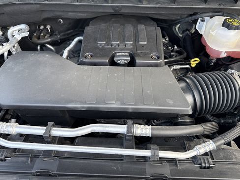 Used 2023 Chevrolet Silverado 1500 LT image 3