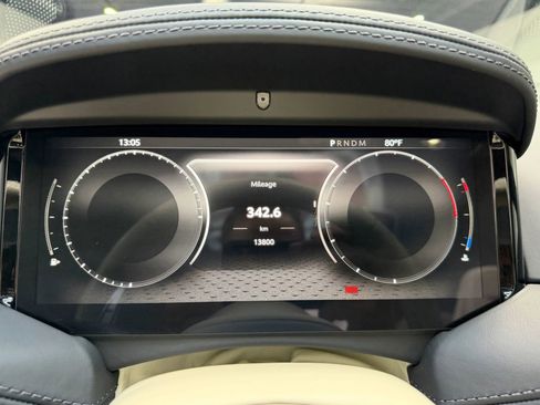 Used 2024 Aston Martin DB12 Convertible RWD image 68