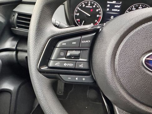 Used 2025 Subaru Crosstrek 2.0i Premium image 16