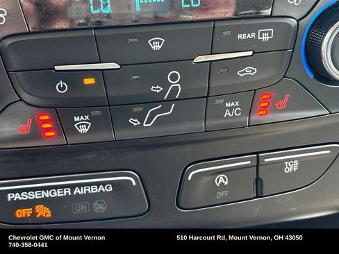 Used 2017 Ford Escape SE w/ SE Cold Weather Package AWD/4WD image 41
