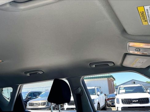 Used 2023 Kia Soul S FWD image 27