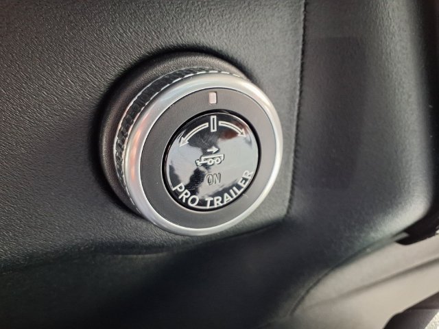New 2026 Lincoln Navigator Premiere AWD/4WD image 14