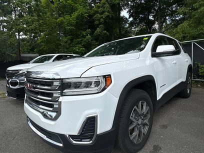Used 2023 GMC Acadia SLE w/ Driver Convenience Package