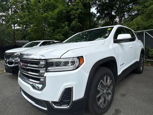 Used 2023 GMC Acadia SLE w/ Driver Convenience Package AWD/4WD image 1