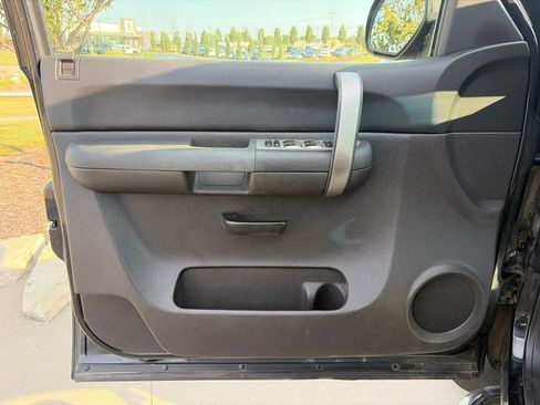Used 2009 Chevrolet Silverado 1500 LT w/ Power Pack Plus AWD/4WD image 39