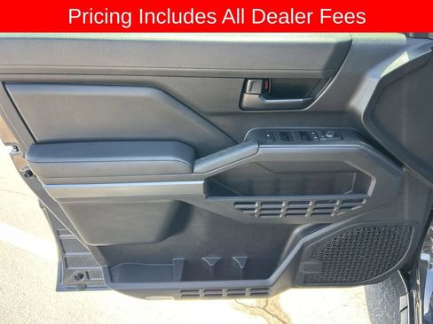 Used 2024 Toyota Tacoma SR5 w/ SR5 Upgrade Package AWD/4WD image 3