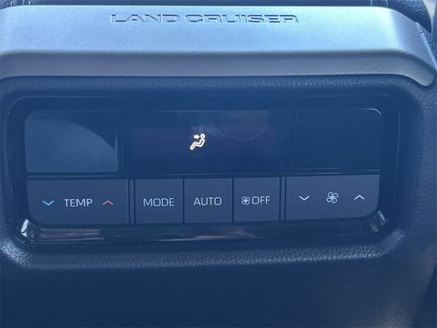 Used 2024 Toyota Land Cruiser image 21