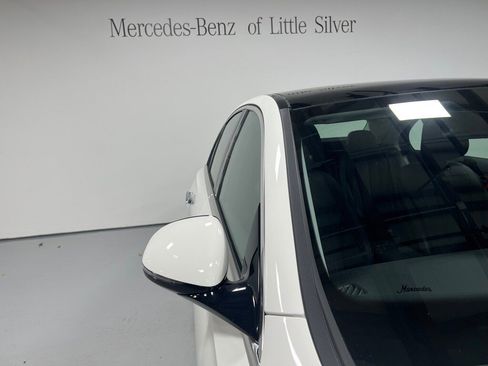 Used 2025 Mercedes-Benz E 350 4MATIC Sedan image 12