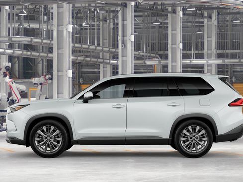 New 2026 Toyota Grand Highlander Platinum image 6