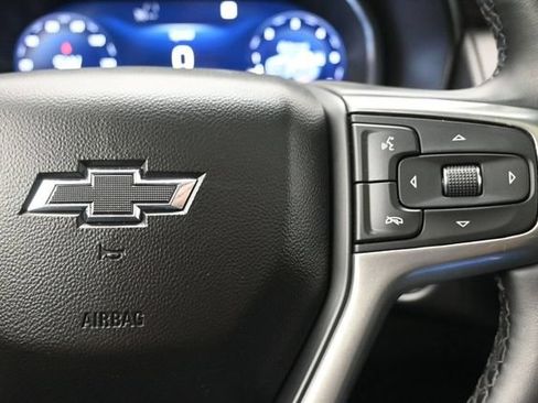 Used 2023 Chevrolet Suburban Z71 w/ Luxury Package AWD/4WD image 29