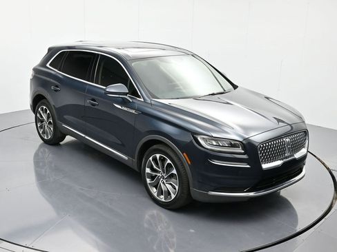 Used 2023 Lincoln Nautilus Reserve image 31