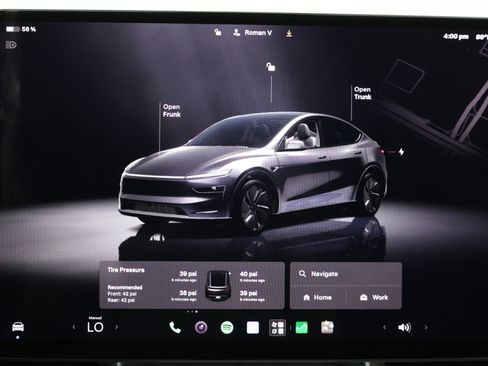 Used 2026 Tesla Model Y AWD image 18