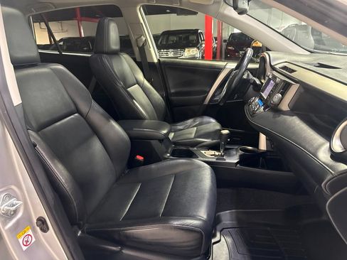 Used 2013 Toyota RAV4 Limited FWD image 40