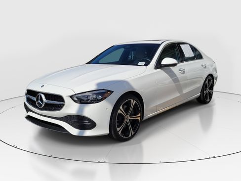 Used 2024 Mercedes-Benz C 300 Sedan image 3