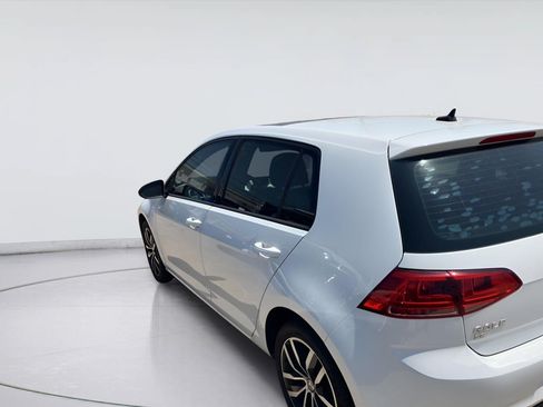 Used 2017 Volkswagen Golf SE FWD image 9