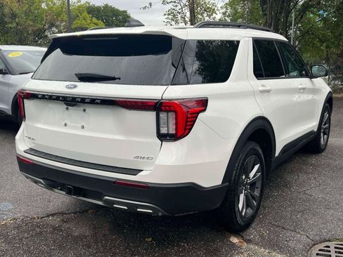 Used 2026 Ford Explorer Active w/ Active Comfort Package AWD/4WD image 6