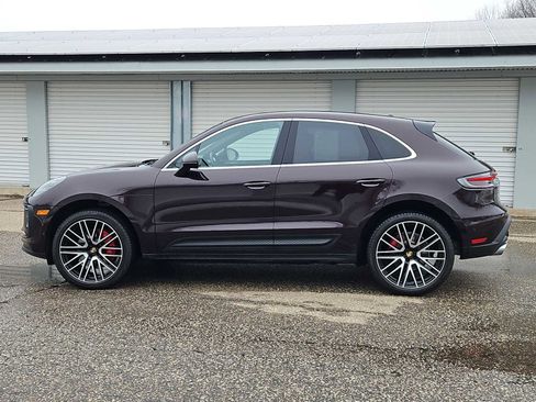 Certified 2023 Porsche Macan S image 2