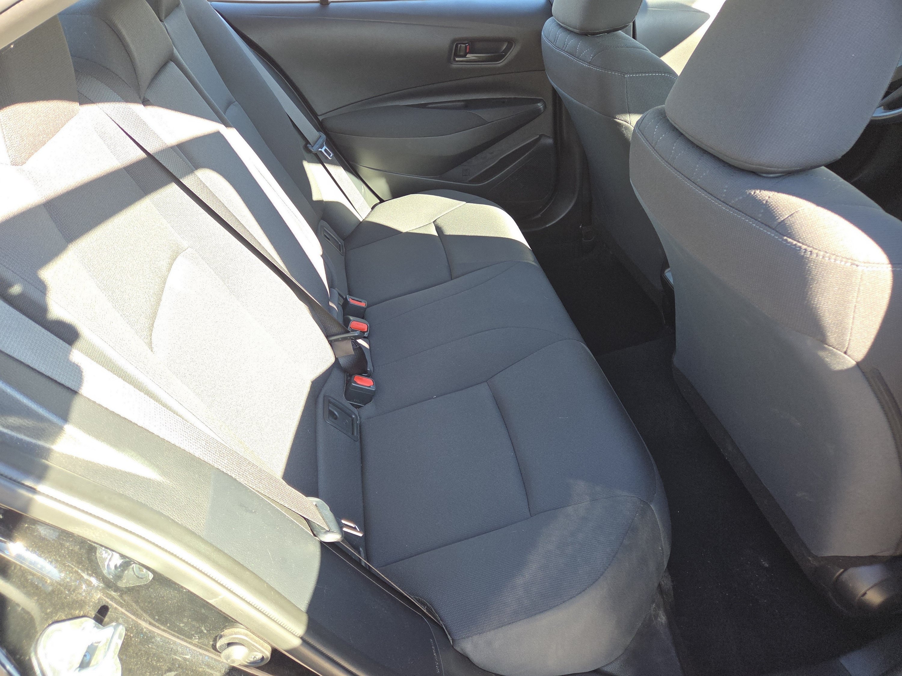 Used 2025 Toyota Corolla LE FWD image 24