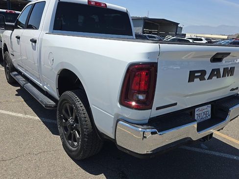 Used 2025 RAM 2500 Big Horn AWD/4WD image 6