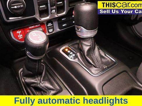 Used 2024 Jeep Wrangler Unlimited Rubicon image 16