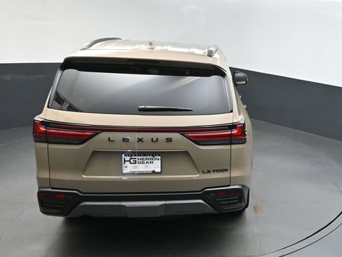 Used 2025 Lexus LX 700h Overtrail image 37