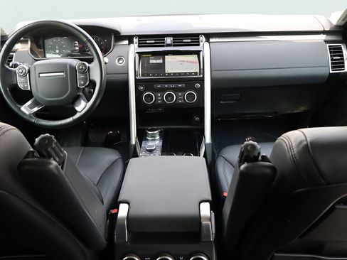 Used 2018 Land Rover Discovery HSE AWD/4WD image 14
