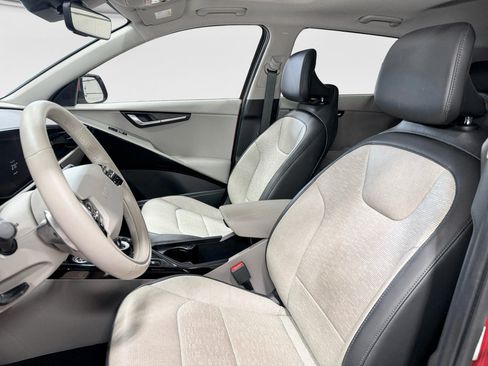Used 2023 Kia Niro Wave FWD image 16