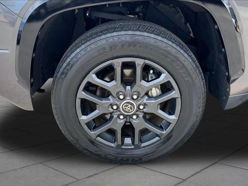 Used 2023 Toyota Tundra Platinum RWD image 11