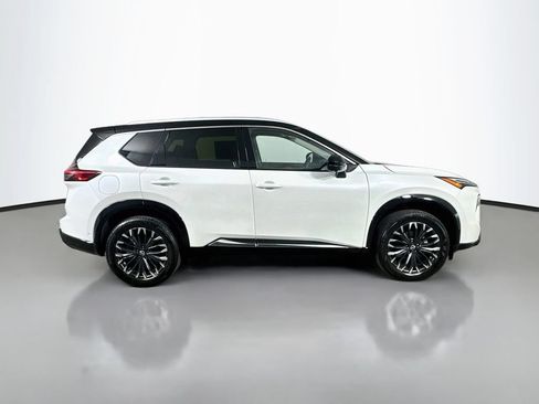 Used 2025 Nissan Rogue Platinum w/ Platinum Premium Package FWD image 7