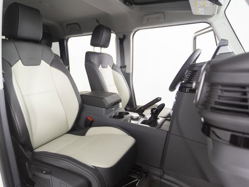 New 2025 INEOS Grenadier Fieldmaster Edition image 32