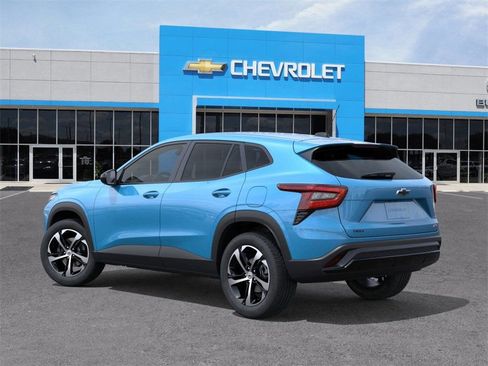 New 2026 Chevrolet Trax RS w/ Sunroof Package image 3