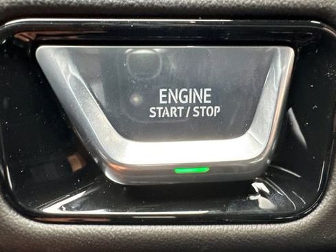 New 2026 GMC Yukon Elevation image 28