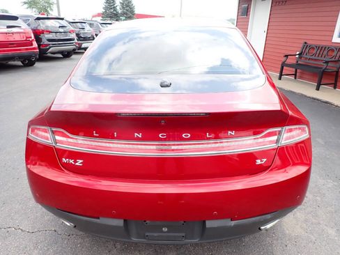 Used 2013 Lincoln MKZ FWD image 5