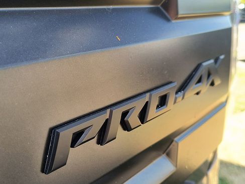 New 2026 Nissan Frontier PRO-4X w/ Pro-4x Convenience Package image 4