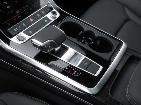 New 2026 Audi Q7 2.0T Premium image 18