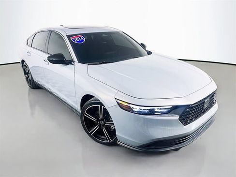Used 2024 Honda Accord Sport image 2
