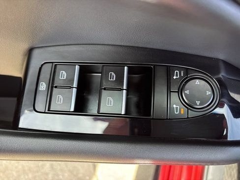 Used 2025 MAZDA MAZDA3 s FWD image 20