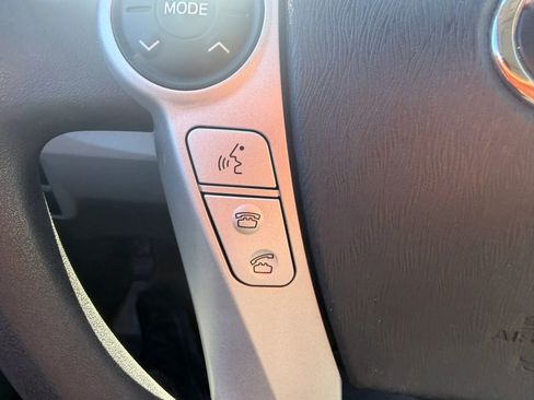 Used 2010 Toyota Prius Five FWD image 20