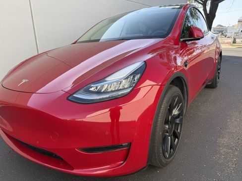 Used 2022 Tesla Model Y Long Range AWD/4WD image 5