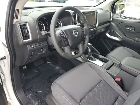 New 2026 Nissan Frontier SV w/ SV Convenience Package RWD image 12